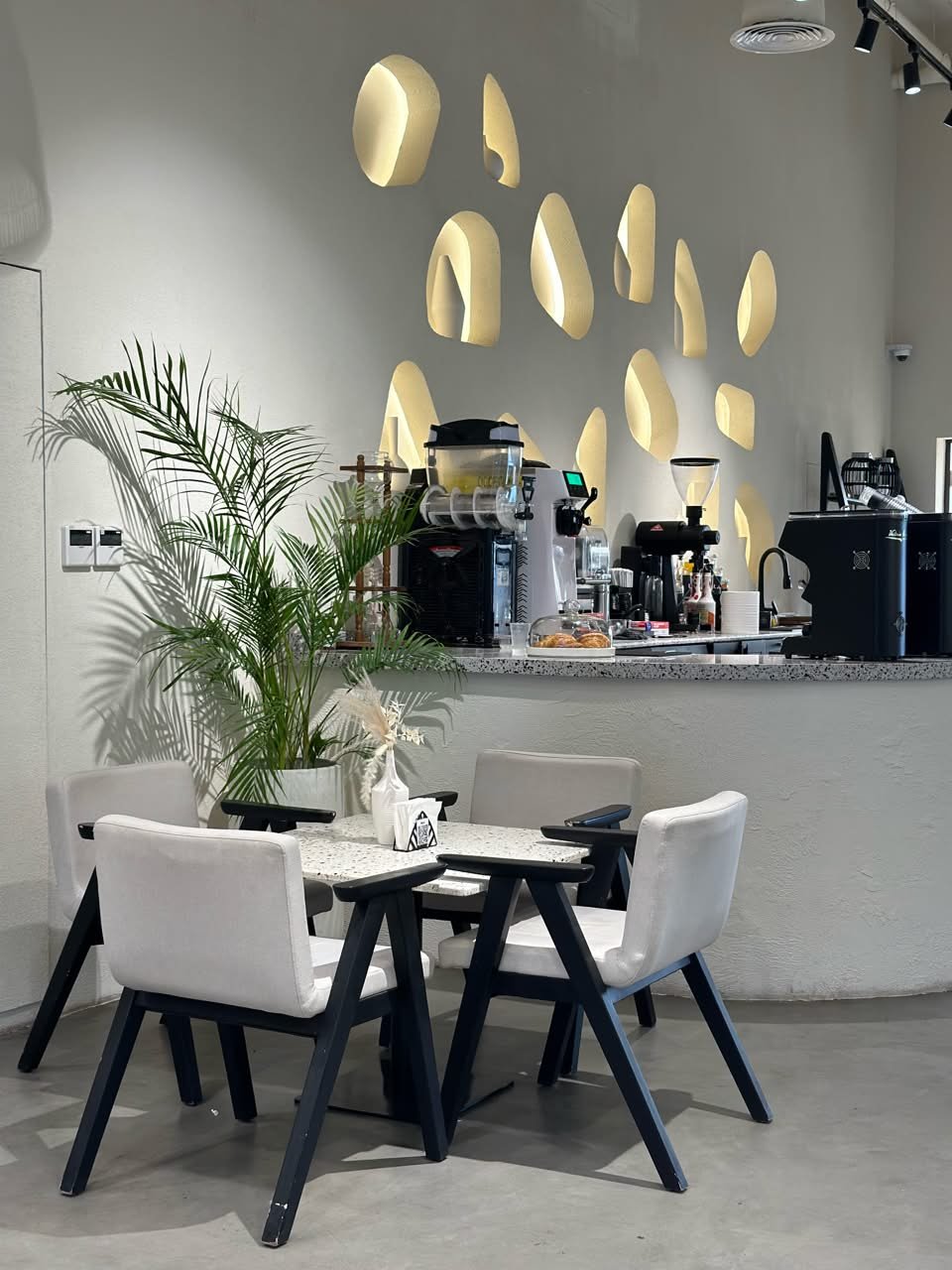 Lake Café | Interior Fit-Out at Kalba Mall - Image 10